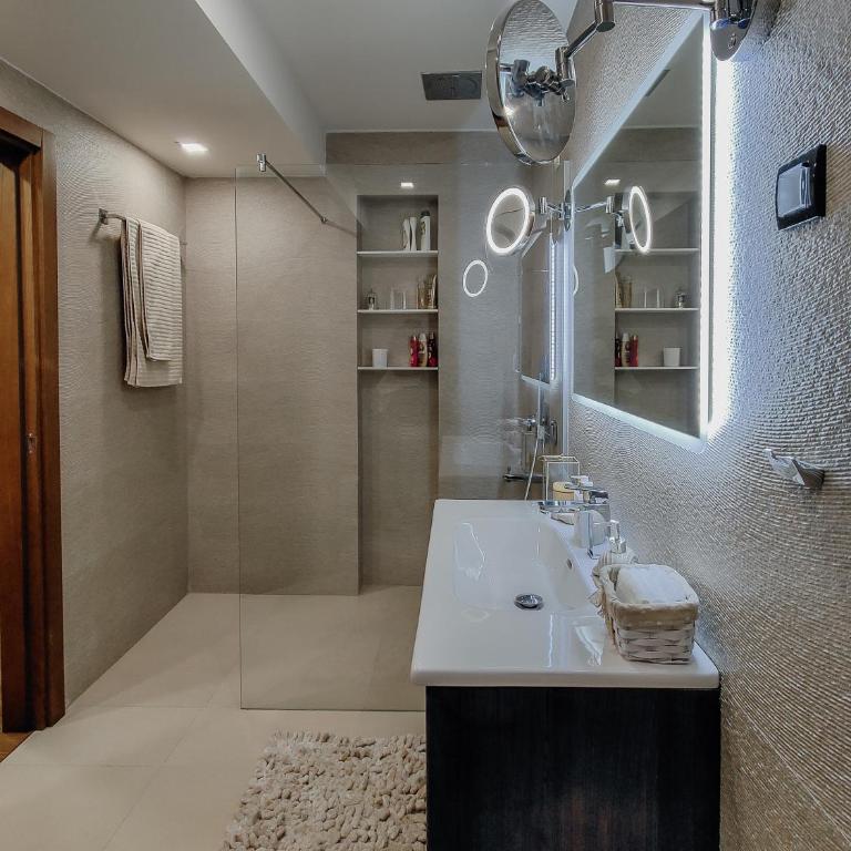 MAISON W - The Luxury Maison W Nest Two-Bedroom Apartment - 5