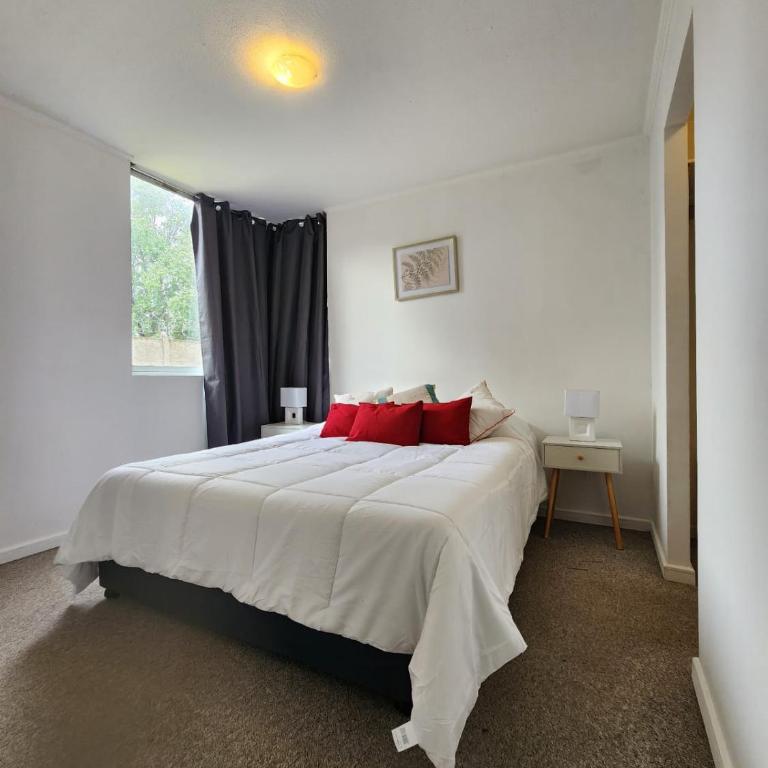Depto Talca 3D 2B, cable, WiFi y estacionamiento - Three-Bedroom Apartment - 4