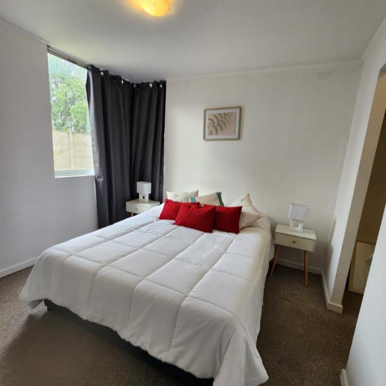 Depto Talca 3D 2B, cable, WiFi y estacionamiento - Three-Bedroom Apartment - 6