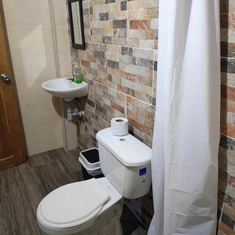 Cabaña en San Rafael Cerca de Ríos y Naturaleza - Three-Bedroom House - 10