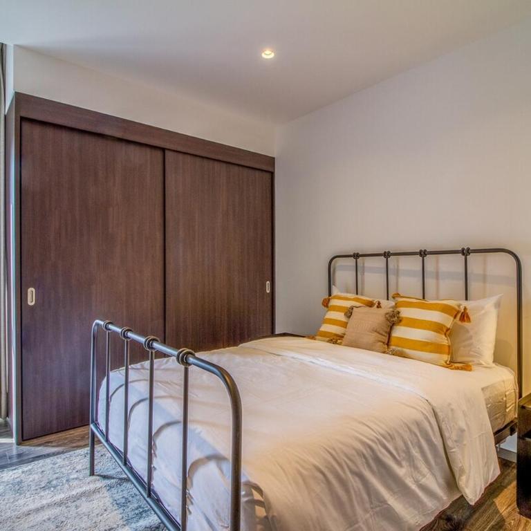 Serra Hospedajes SKY Americana - Three-Bedroom Apartment - 17