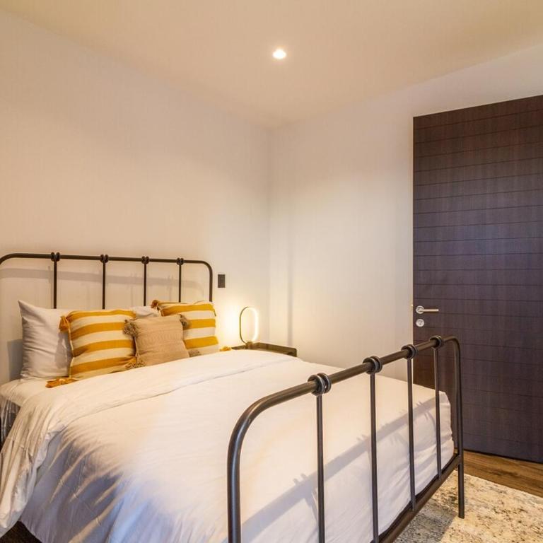 Serra Hospedajes SKY Americana - Three-Bedroom Apartment - 25