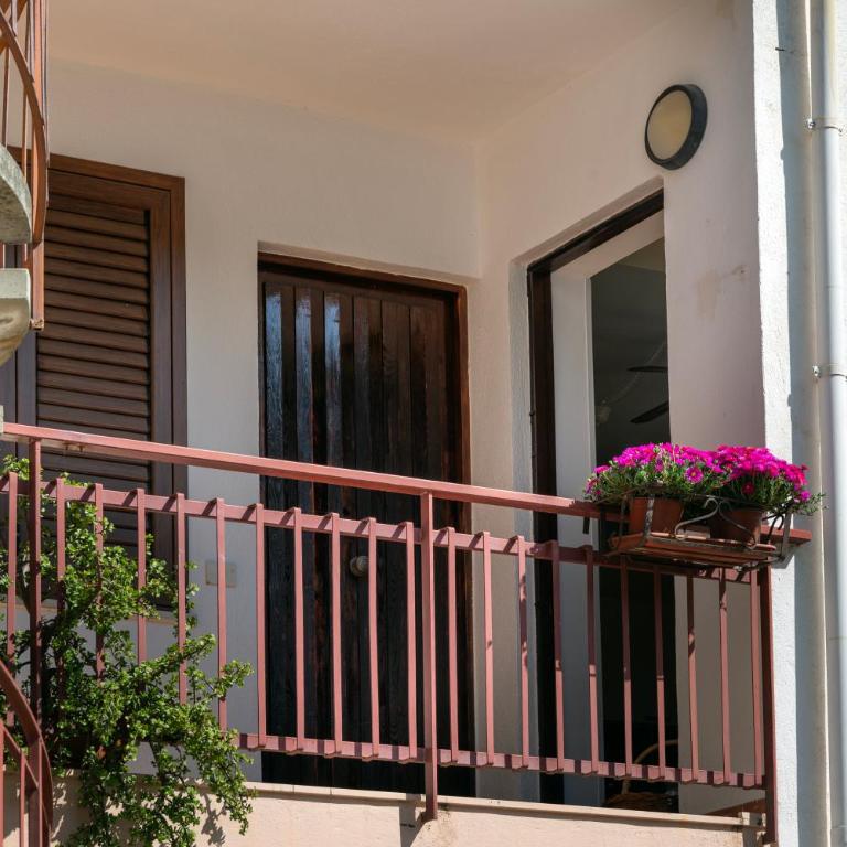 Casa fronte mare a San Saba - Appartamento con 2 Camere da Letto - 14