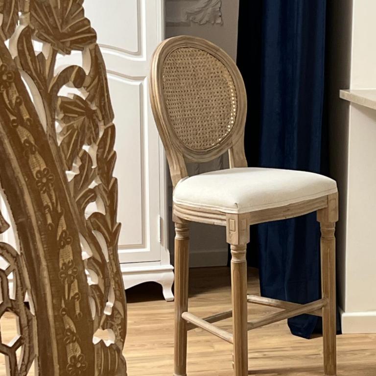 FORTUNA ORO Luxury Stay - One-Bedroom Apartment with Balcony and City View - 7