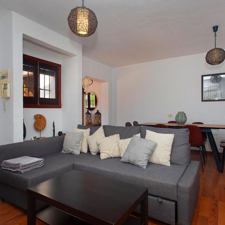 Villa Blanca - Three-Bedroom House - 6