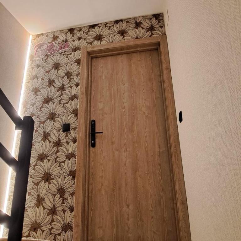 Chloe 2 - Two-Bedroom Apartment with Balcony - 14