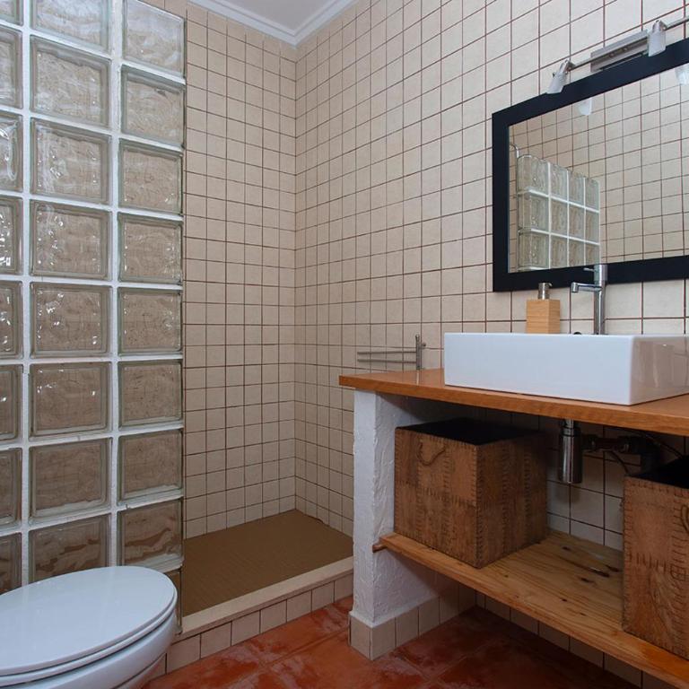 Villa Blanca - Three-Bedroom House - 22