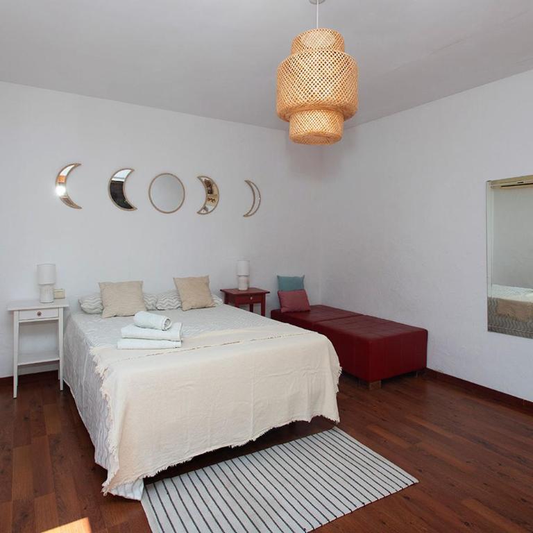 Villa Blanca - Three-Bedroom House - 38