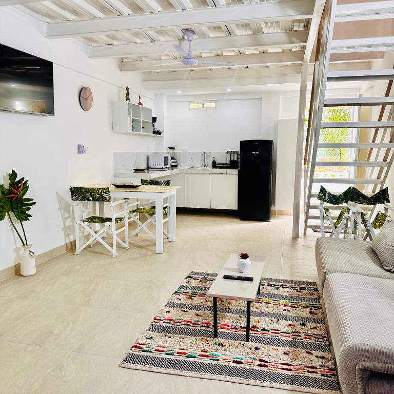 Sky House Cartagena - One-Bedroom House - 9