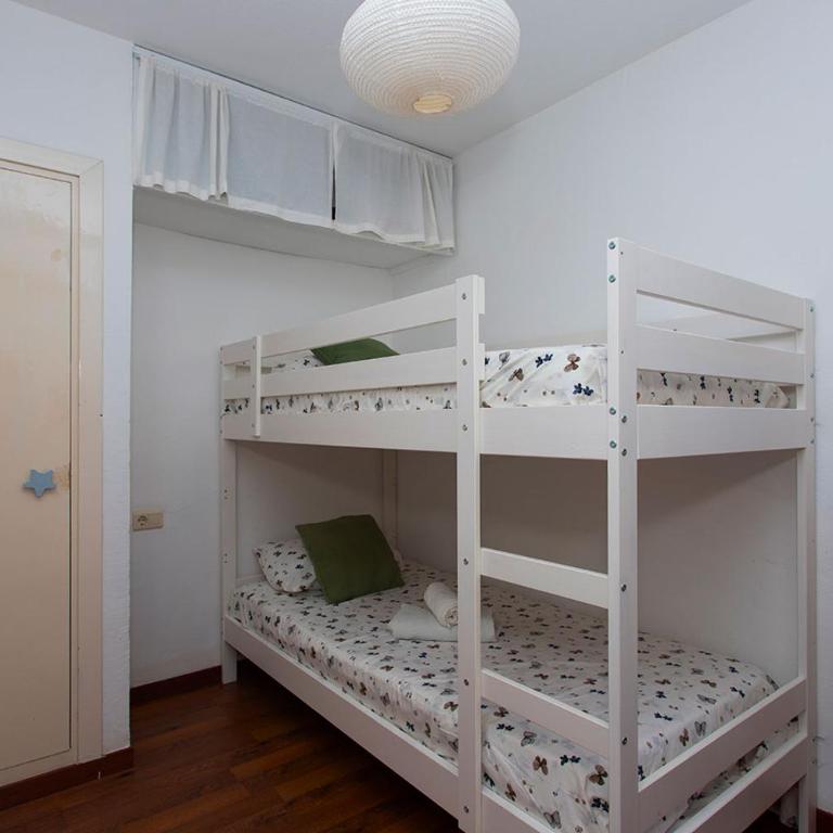Villa Blanca - Three-Bedroom House - 41
