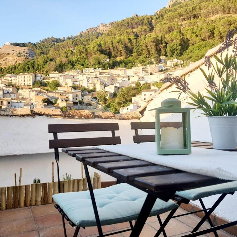 Casa del Castillo - Apartamento de 2 dormitorios con balcón y terraza - 2