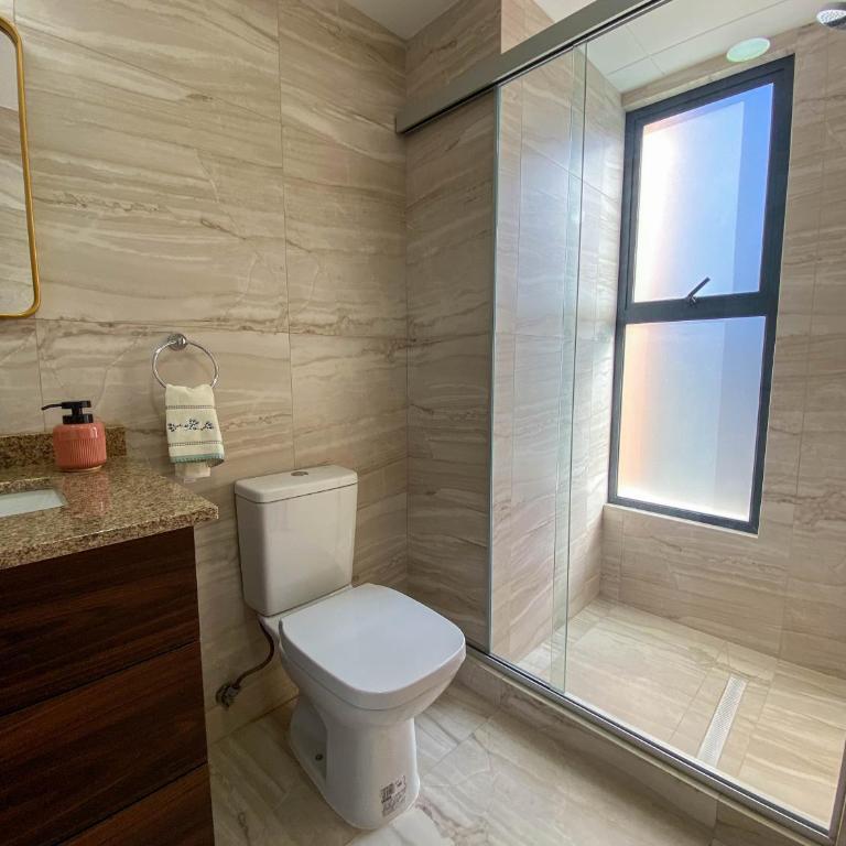 Spectacular view in modern neighborhood of La Paz! - One-Bedroom Apartment with Balcony and City View - 6