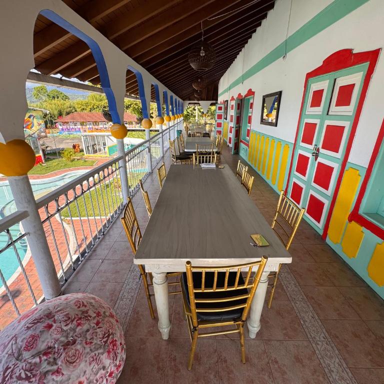 Aero Glamping Hotel Pereira - Family Room - 10