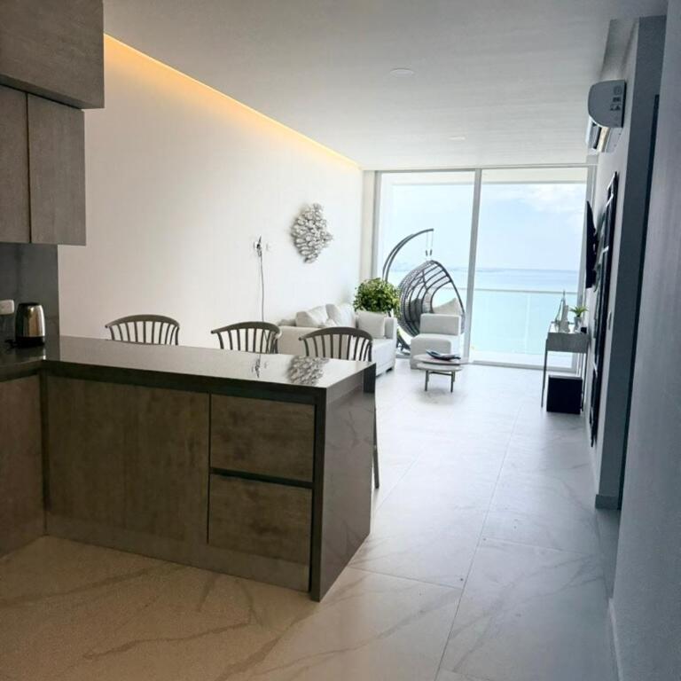 Apto de Ensueño Frente al Mar - Two-Bedroom Apartment - 29