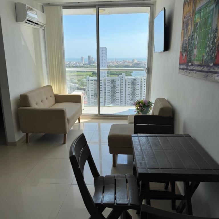 VISTA CARIBE- apartamento piso 25, marbella - Three-Bedroom Apartment - 5