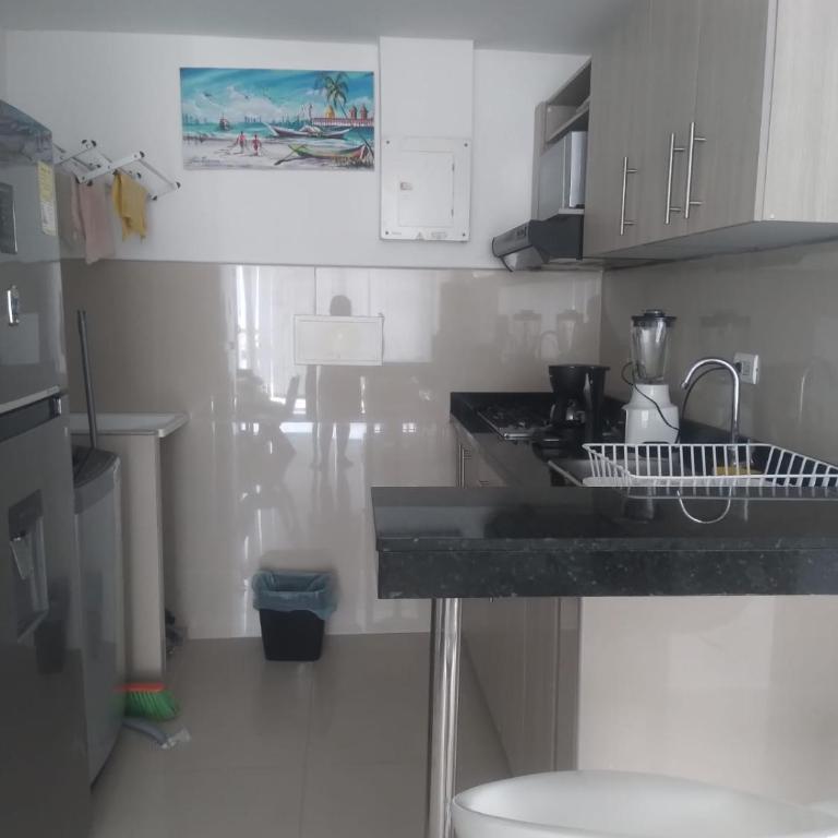 VISTA CARIBE- apartamento piso 25, marbella - Three-Bedroom Apartment - 9