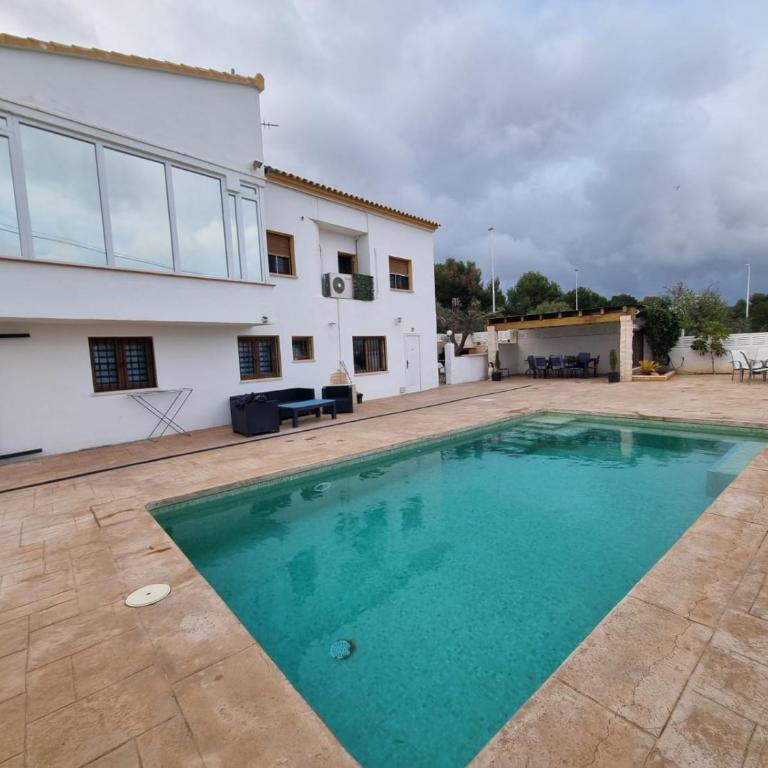 Calpe chalet privado 7 min de la playa piscina wifi parking aire barbacoa grupos - Casa de 4 dormitorios - 24