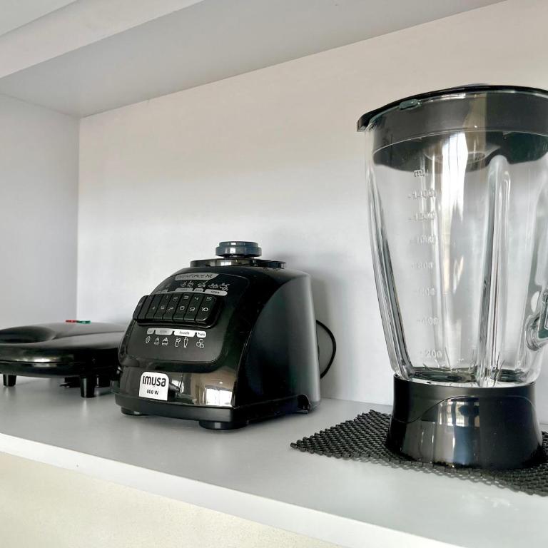 Relax with a views, massage chairs and coffee station - Apartamento de 2 dormitorios con vistas al río - 34
