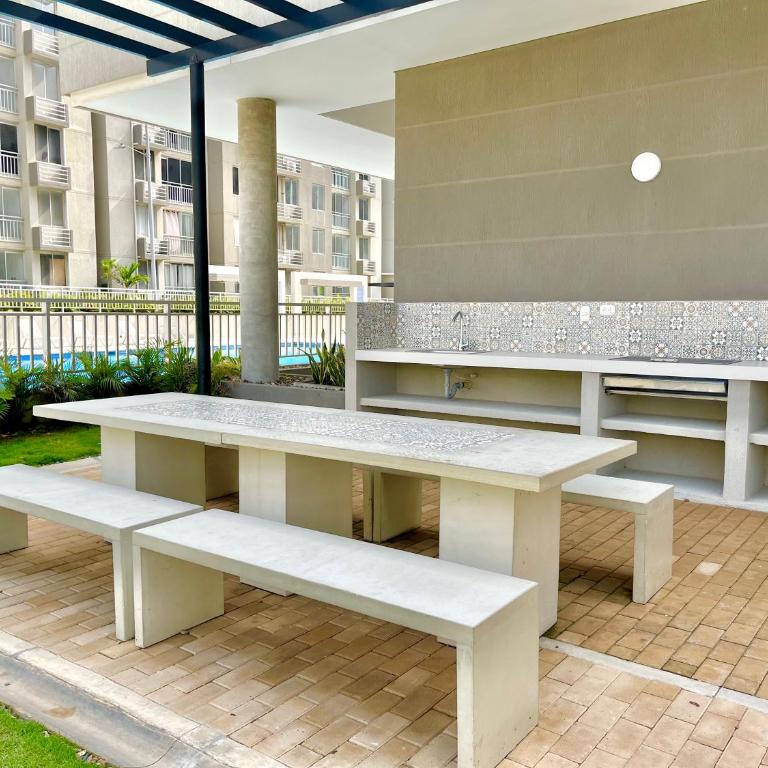 Relax with a views, massage chairs and coffee station - Apartamento de 2 dormitorios con vistas al río - 17