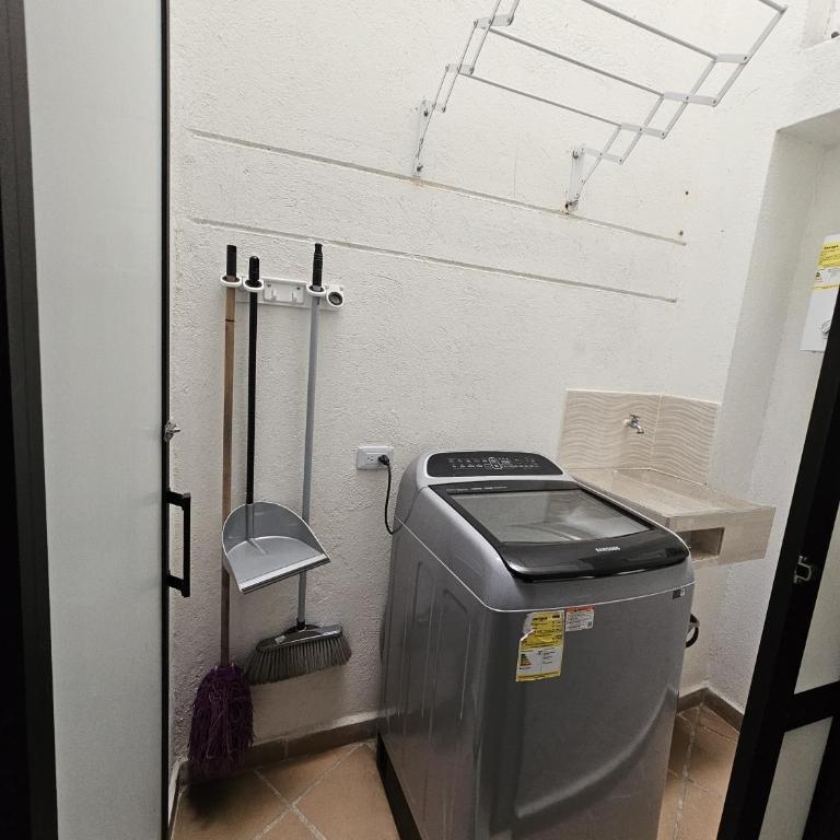 Laureles Vibes Apto con estilo en Medellín 201 zona tranquila y cerca a todo - One-Bedroom Apartment - 4