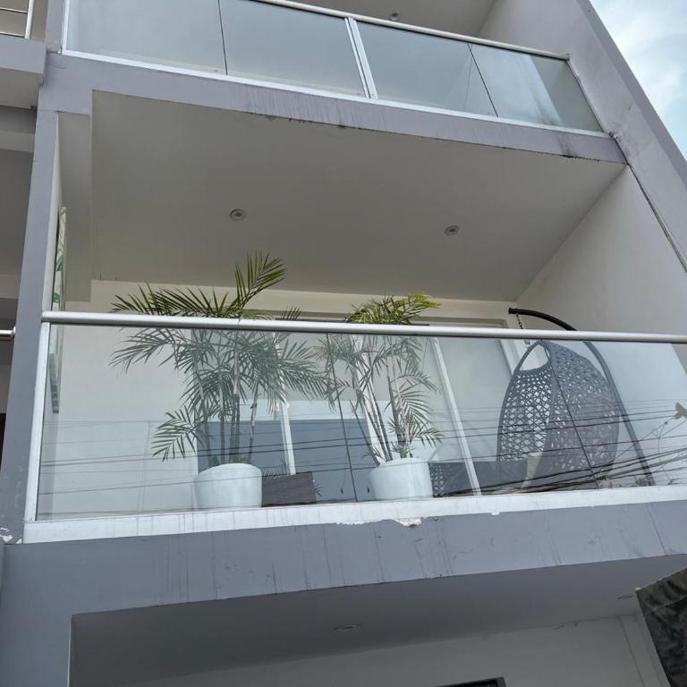 Amplio y acogedor departamento de 130m2 - 2do piso - Three-Bedroom Apartment - 6
