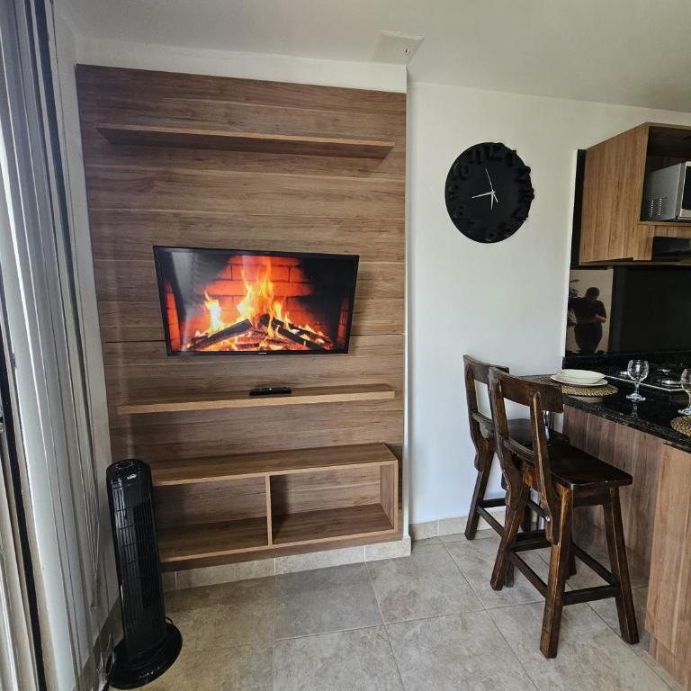 Apto Confortable en Zona Exclusiva de Laureles Medellín 401 Tranquilidad y cerca a todo - One-Bedroom Apartment - 2