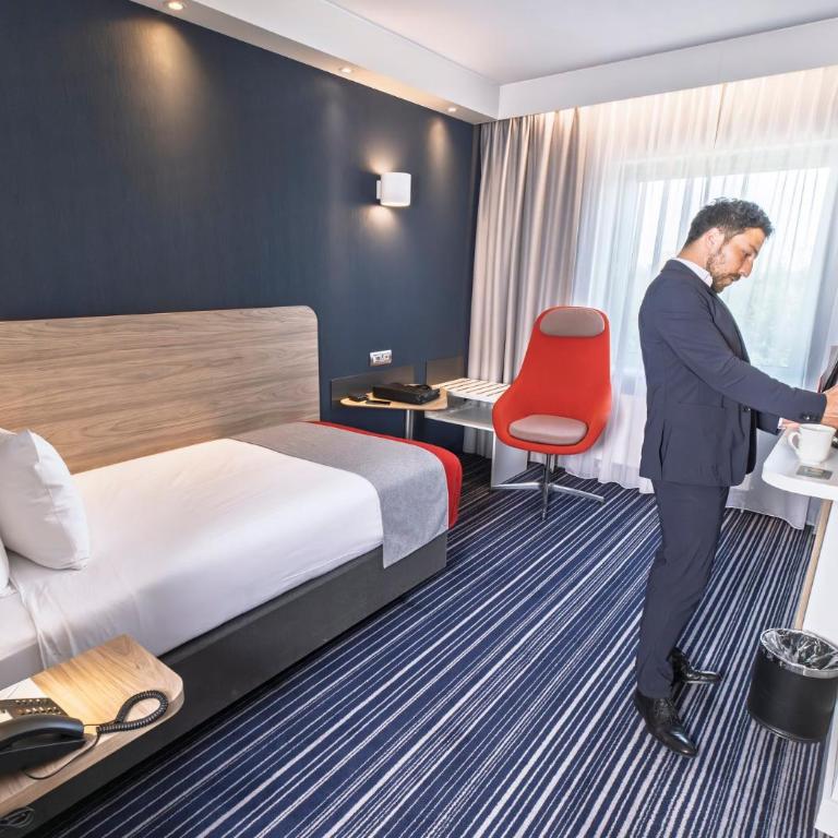 Holiday Inn Express Geneva Airport by IHG - Chambre Simple Standard - 6