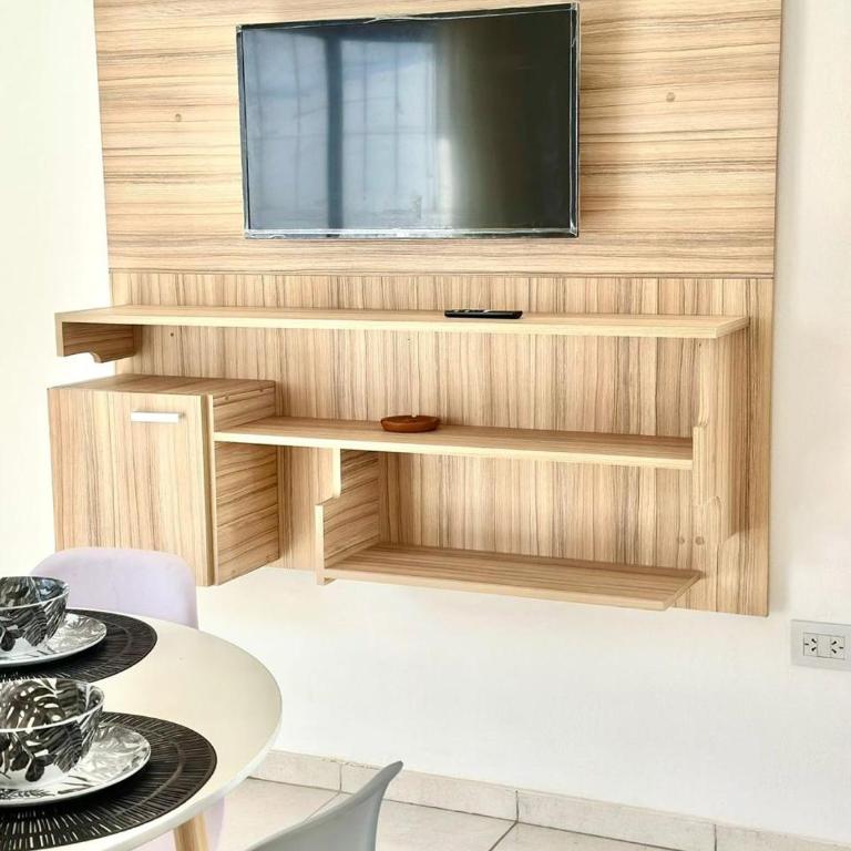 Cálido, Luminoso y en el Corazón de San Luis - One-Bedroom Apartment - 4