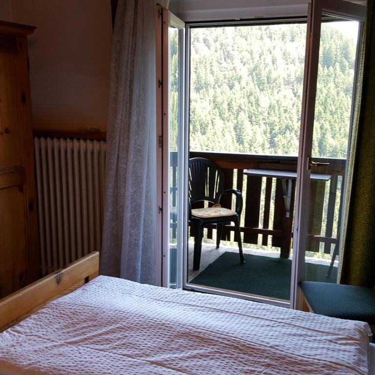 Gasthof La Pli Apartments - Doppelzimmer mit eigenem Bad - 7