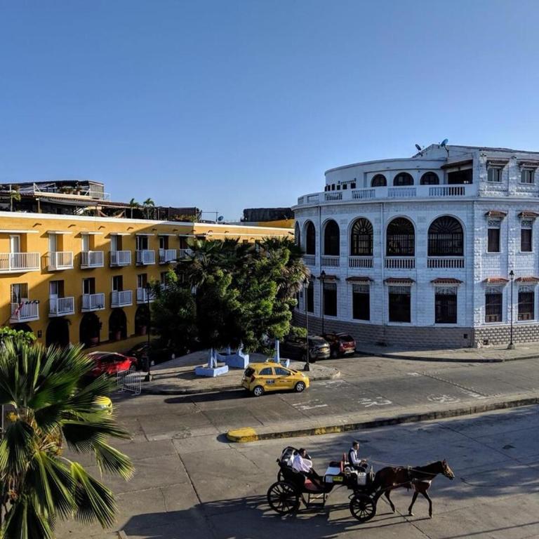 B1-8 - Apartamento acogedor con excelente ubicacion dentro de las murallas de Cartagena - One-Bedroom Apartment with City View - 11