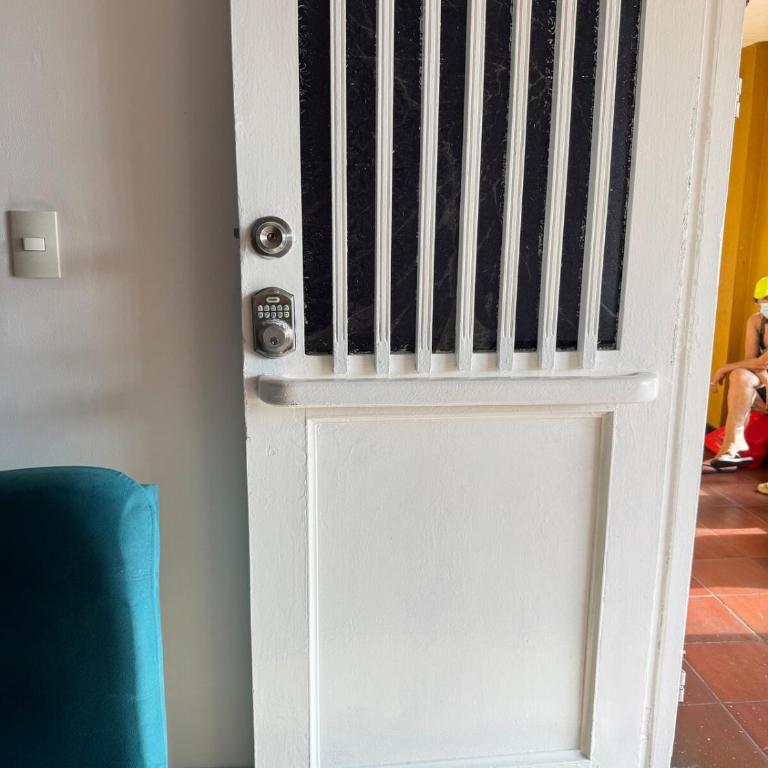 B1-8 - Apartamento acogedor con excelente ubicacion dentro de las murallas de Cartagena - One-Bedroom Apartment with City View - 12
