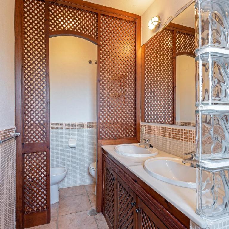 Villa in Zahara by the Beach with Pool - Four-Bedroom Villa - 21