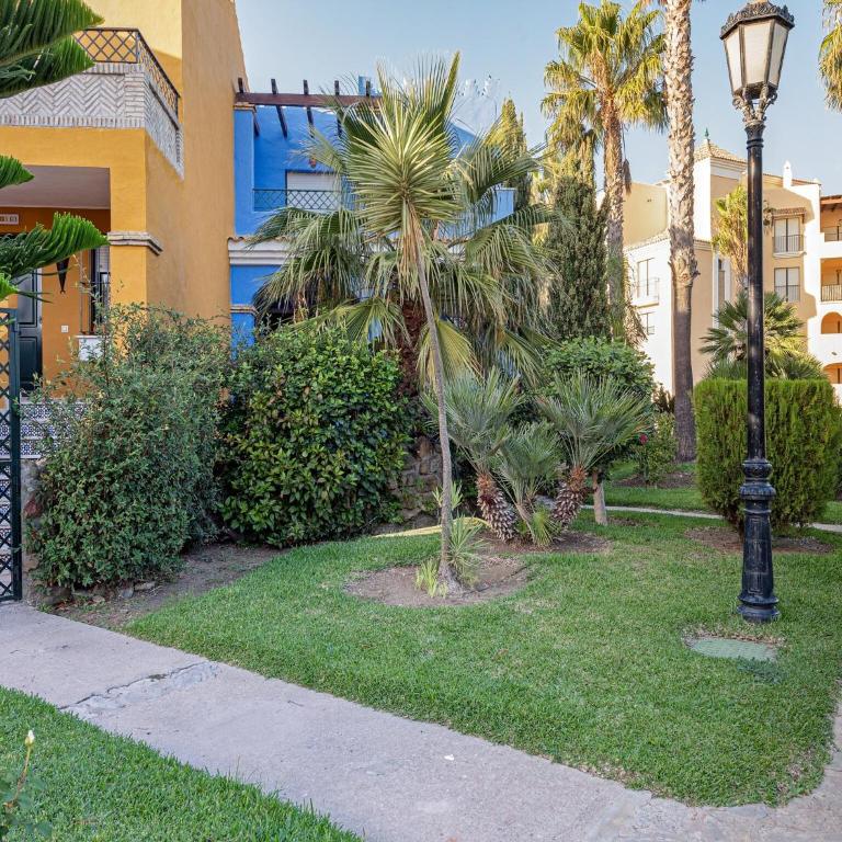Villa in Zahara by the Beach with Pool - Four-Bedroom Villa - 26