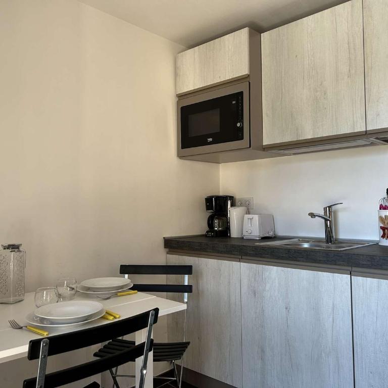 Studio cosy au centre de Montgenèvre pour 2 personnes - FR-1-330D-144 - Apartment - 9