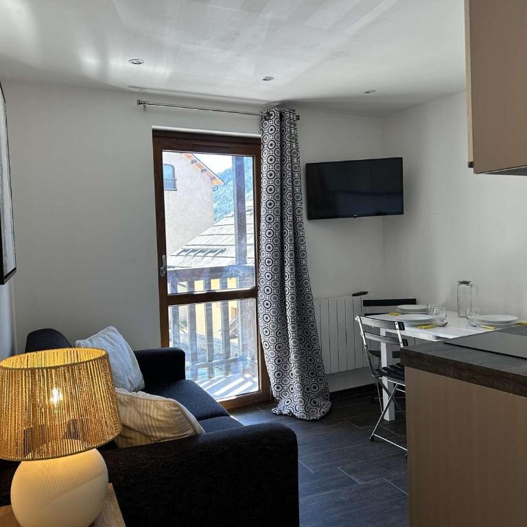 Studio cosy au centre de Montgenèvre pour 2 personnes - FR-1-330D-144 - Apartment - 10