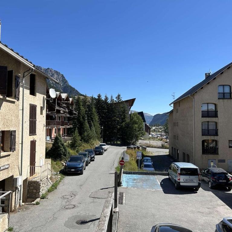 Studio cosy au centre de Montgenèvre pour 2 personnes - FR-1-330D-144 - Apartment - 12
