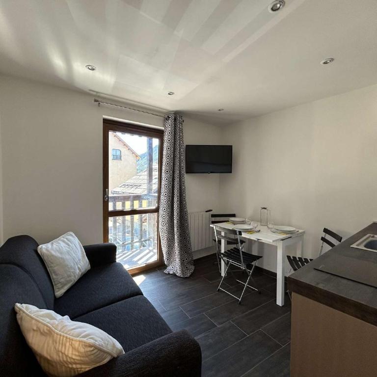 Studio cosy au centre de Montgenèvre pour 2 personnes - FR-1-330D-144 - Apartment - 18