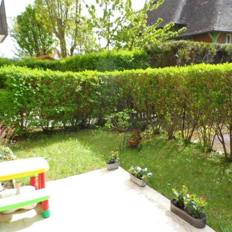 Appartement Jardin 3 Pièces à 80m de la Mer avec Parking Privatif - FR-1-712-98 - Apartment - 2