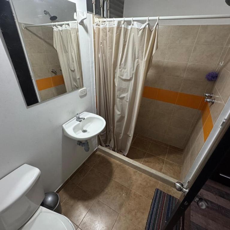 Double room with private bathroom - Apartamento de 1 dormitorio - 14