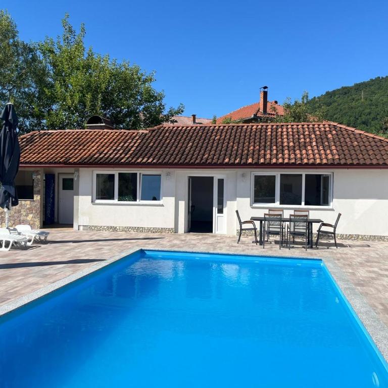 Althea Home & Wellness - Villa with Private Pool - 3