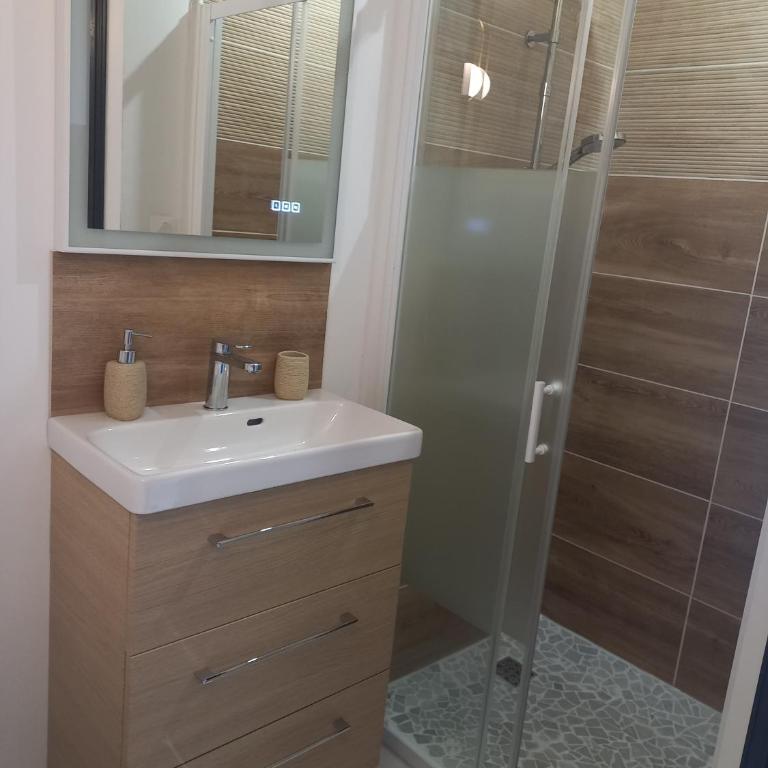 Studio avec terrasse - Chambre Double avec Terrasse - 10