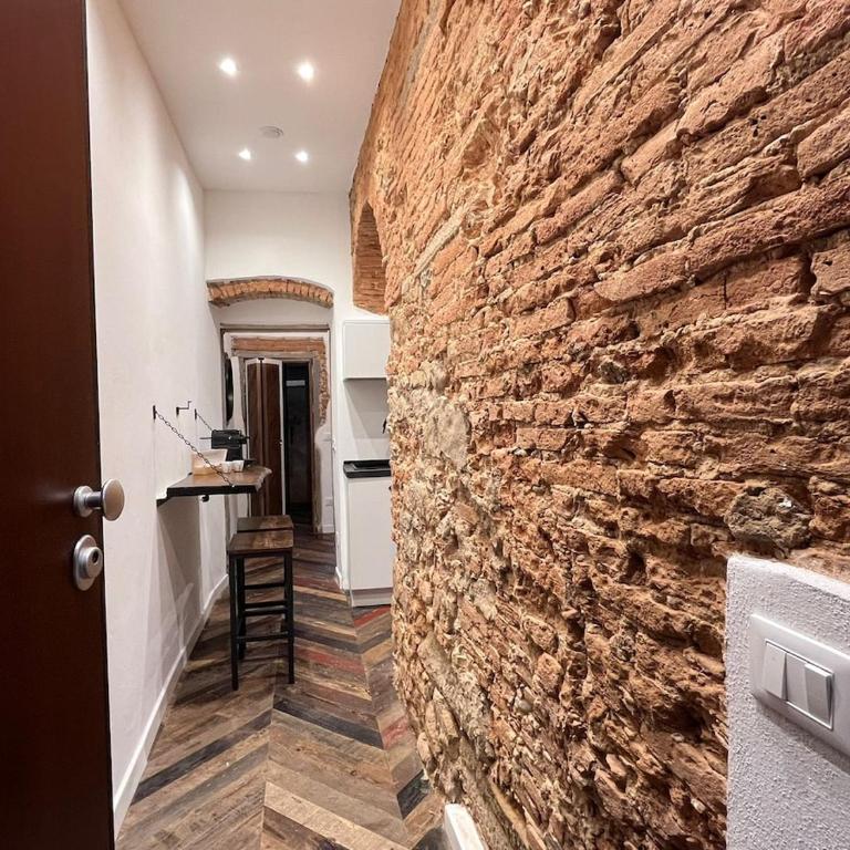 Tuscan charm in San Frediano - One-Bedroom Apartment - 7
