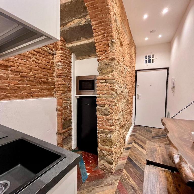 Tuscan charm in San Frediano - One-Bedroom Apartment - 12