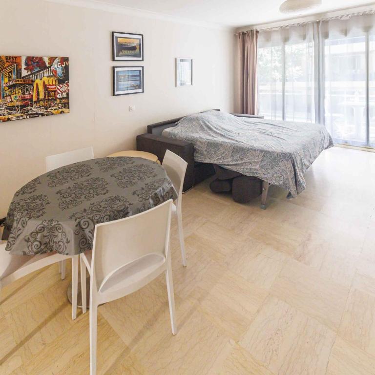 Spacieux logement en bord de mer - Appartement 1 Chambre - 3