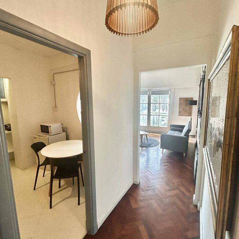 Unico Vintage en frente de River, diseño y ubicación - Apartamento de 1 dormitorio - 5