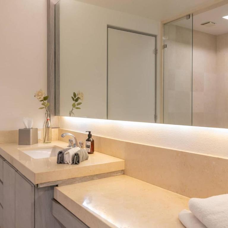 City Gem WiFi, Laundry, Parking, Ideal Location - Apartamento - 28