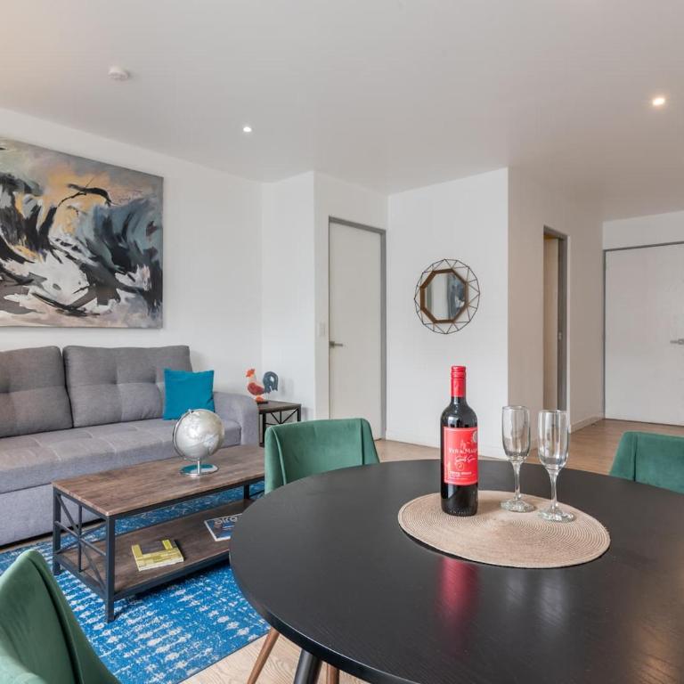 City Gem WiFi, Laundry, Parking, Ideal Location - Apartamento - 12