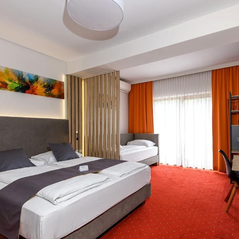 Vital Hotel Krainz mit Nebenhaus Familien Hotel - Family Room with Three Beds - Main Building - 11
