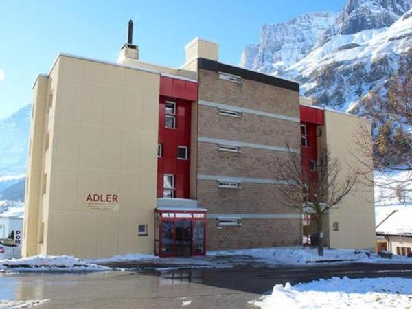 Adler 86 - Estudio con balcón - 1
