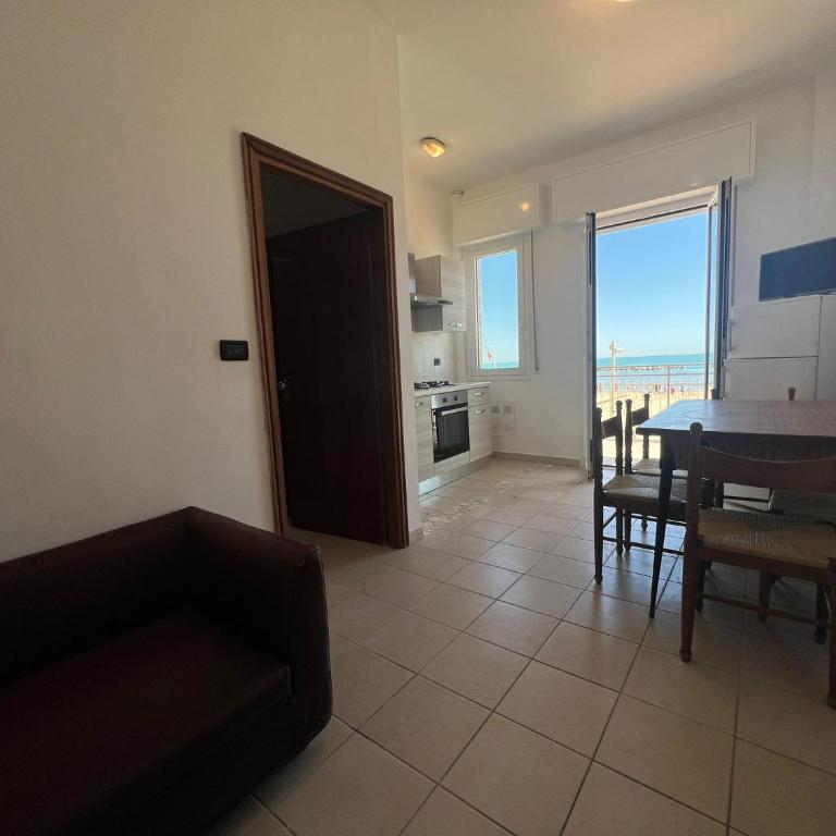 57 Trilocale sul mare - Appartamento con 2 Camere da Letto - 2